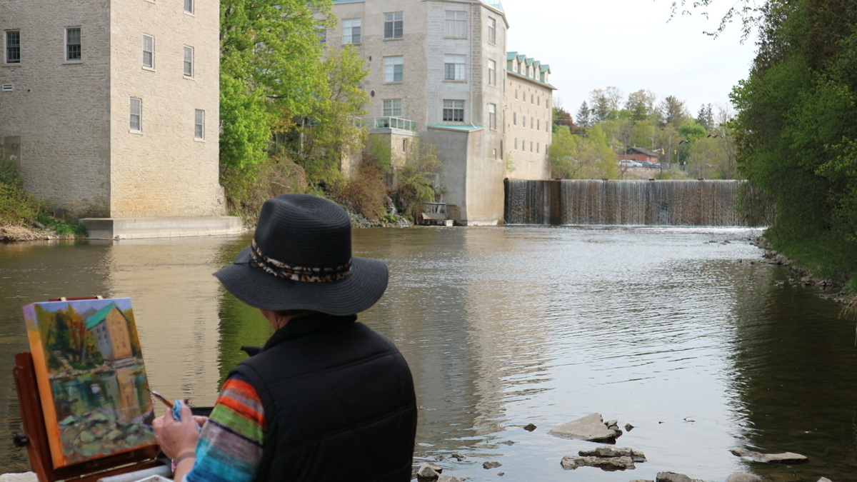 Plein Air competing in Elora May 2024